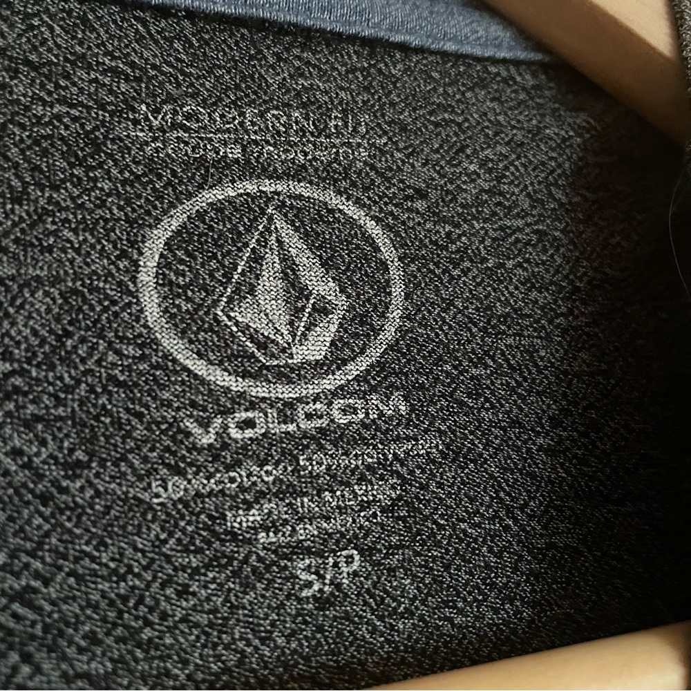 Volcom Tee - Picture 4 of 5